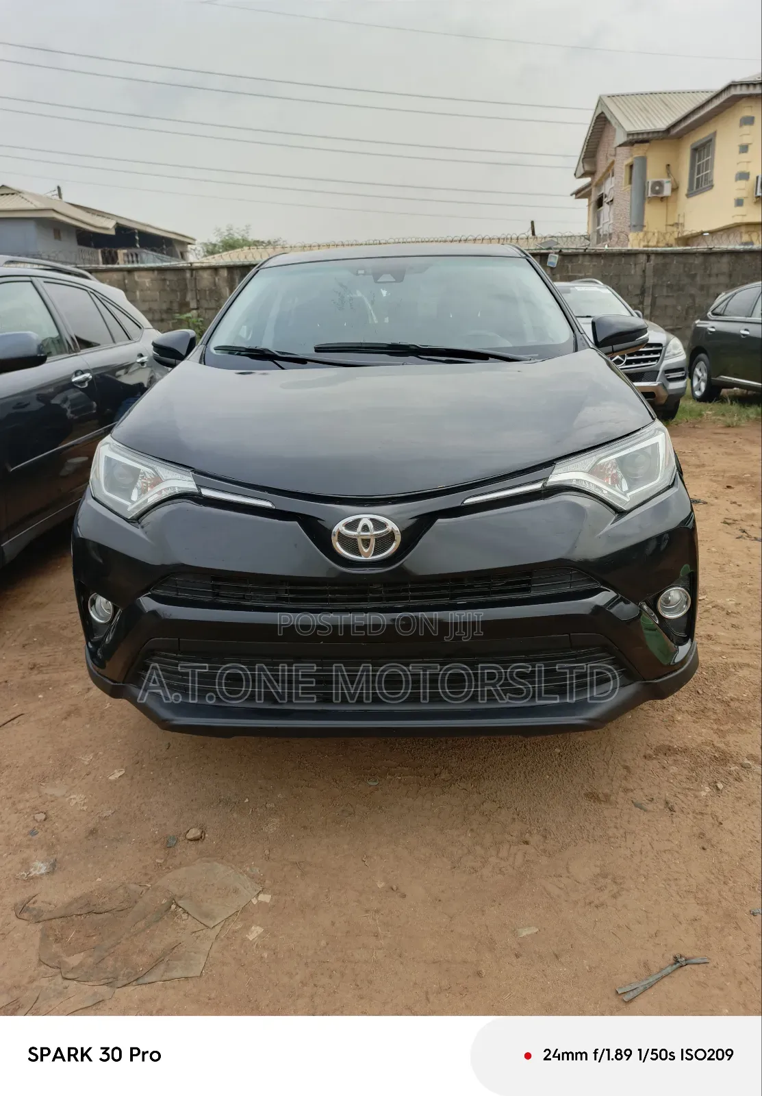 Toyota RAV4 LE AWD (2.5L 4cyl 6A) 2017 Black