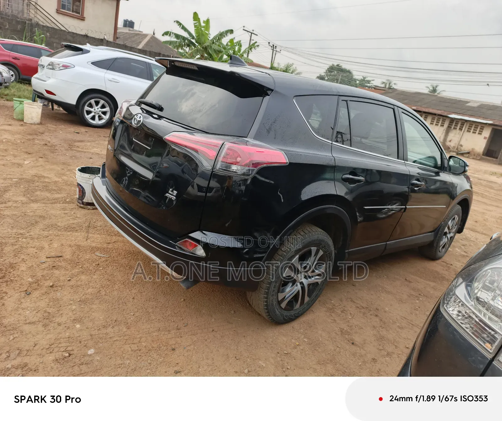 Toyota RAV4 LE AWD (2.5L 4cyl 6A) 2017 Black