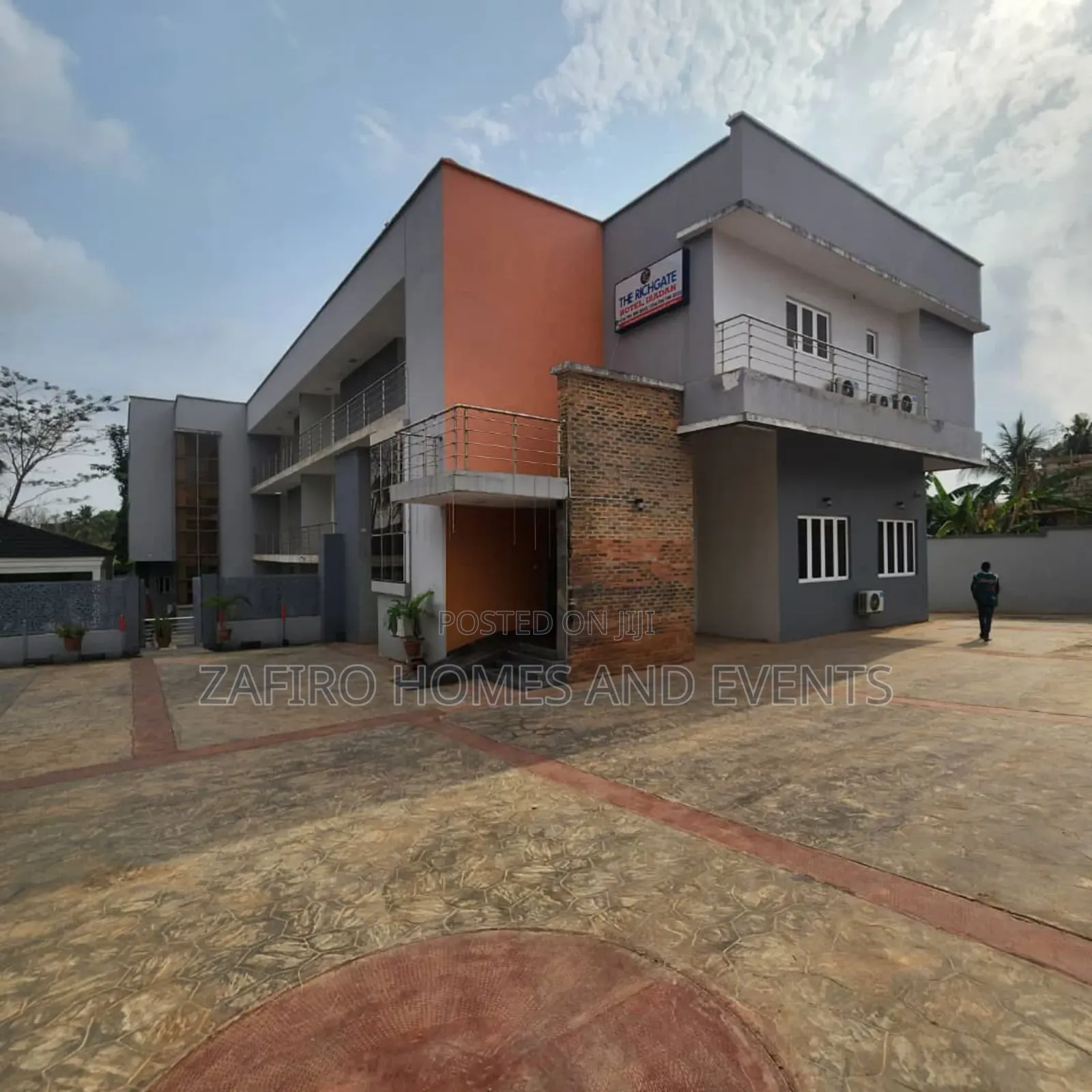 Newly Built 25 Room Hotel at Idi Ishin, Jericho Area