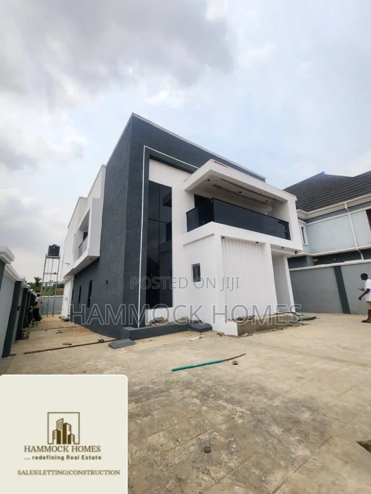 5bdrm Duplex in Carlton Gate Estate, Akobo for sale