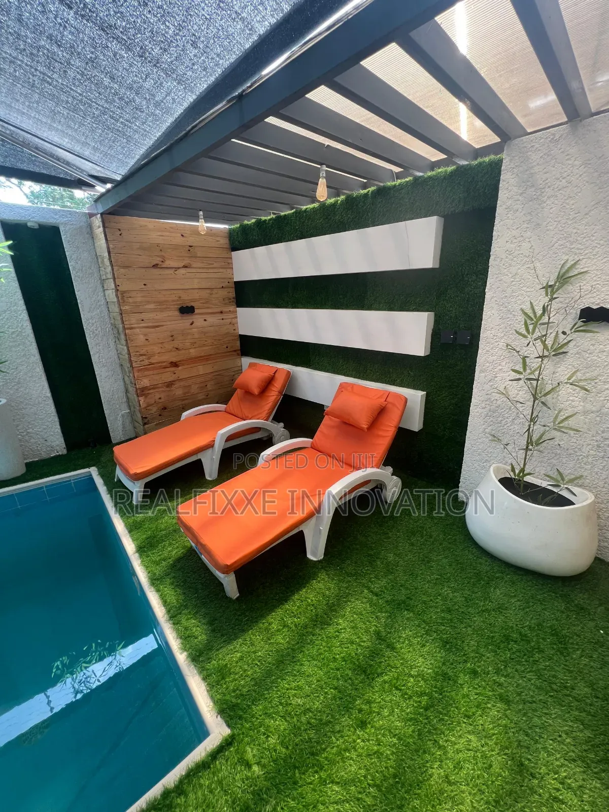 Swimming Pool / Backyard Decor / Sit-Out Landscaping