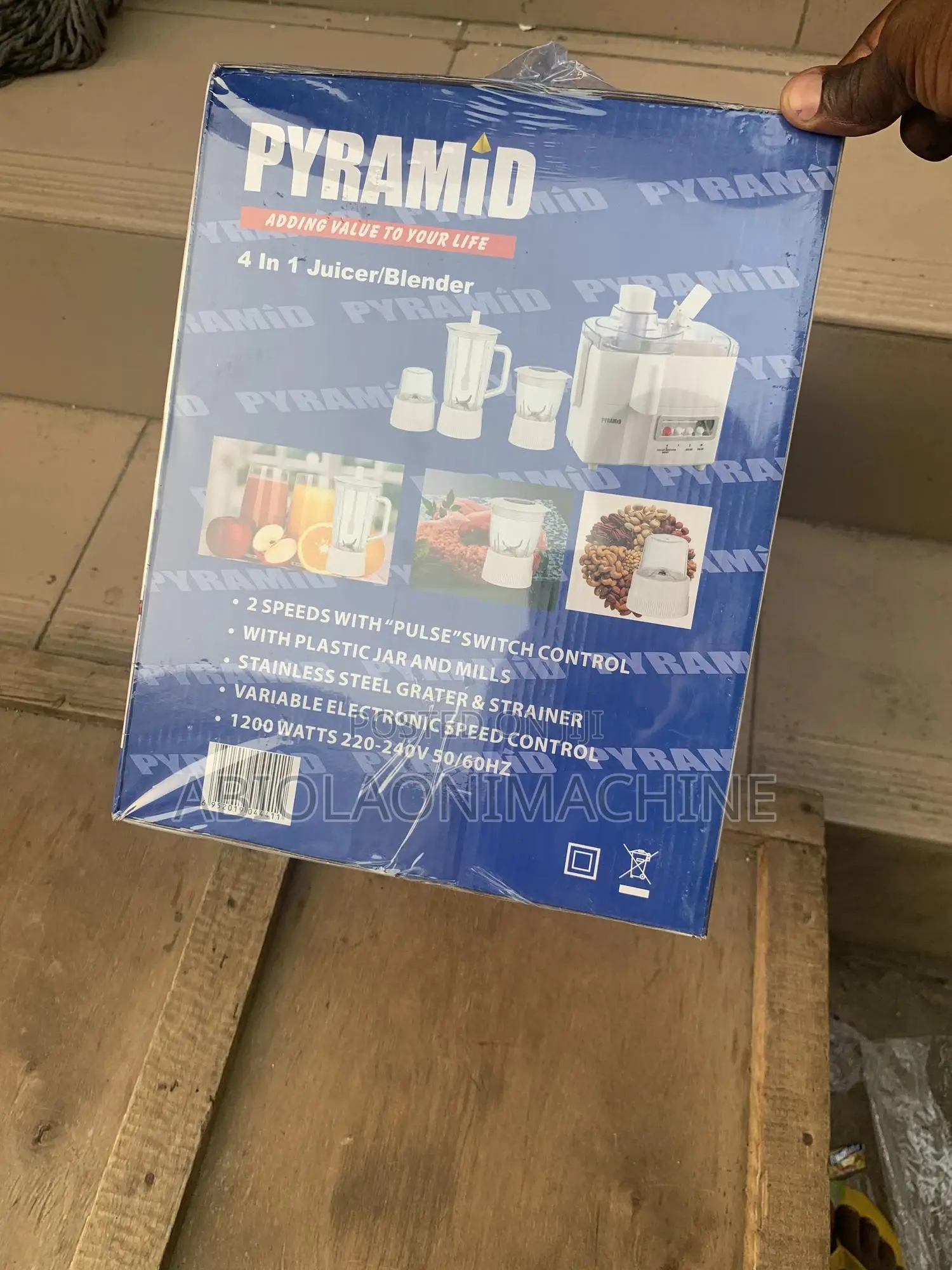 Pyramid 4-in-1 Juicer, Blender, Grinder Mill