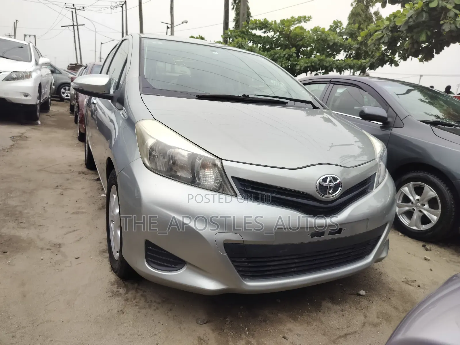 Toyota Yaris SE Hatchback 5dr 2013 Gray