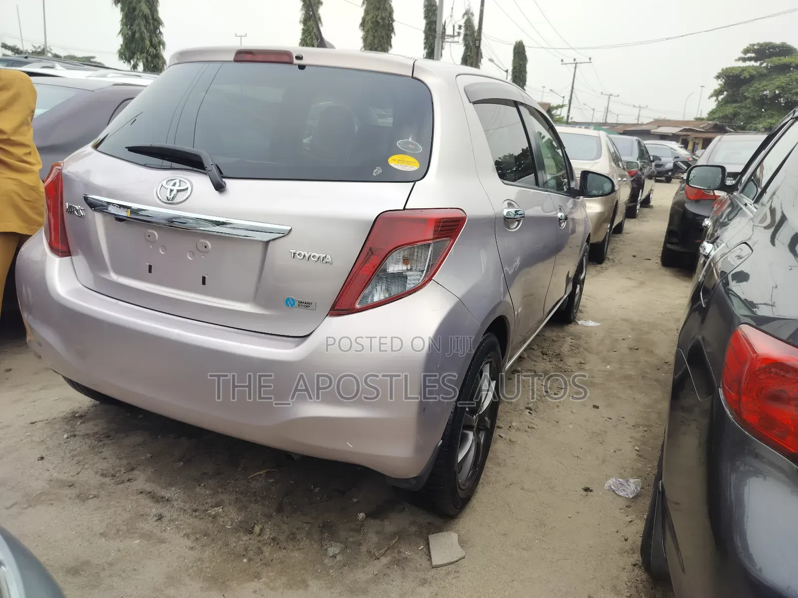 Toyota Yaris LE Hatchback 5dr 2014 Silver
