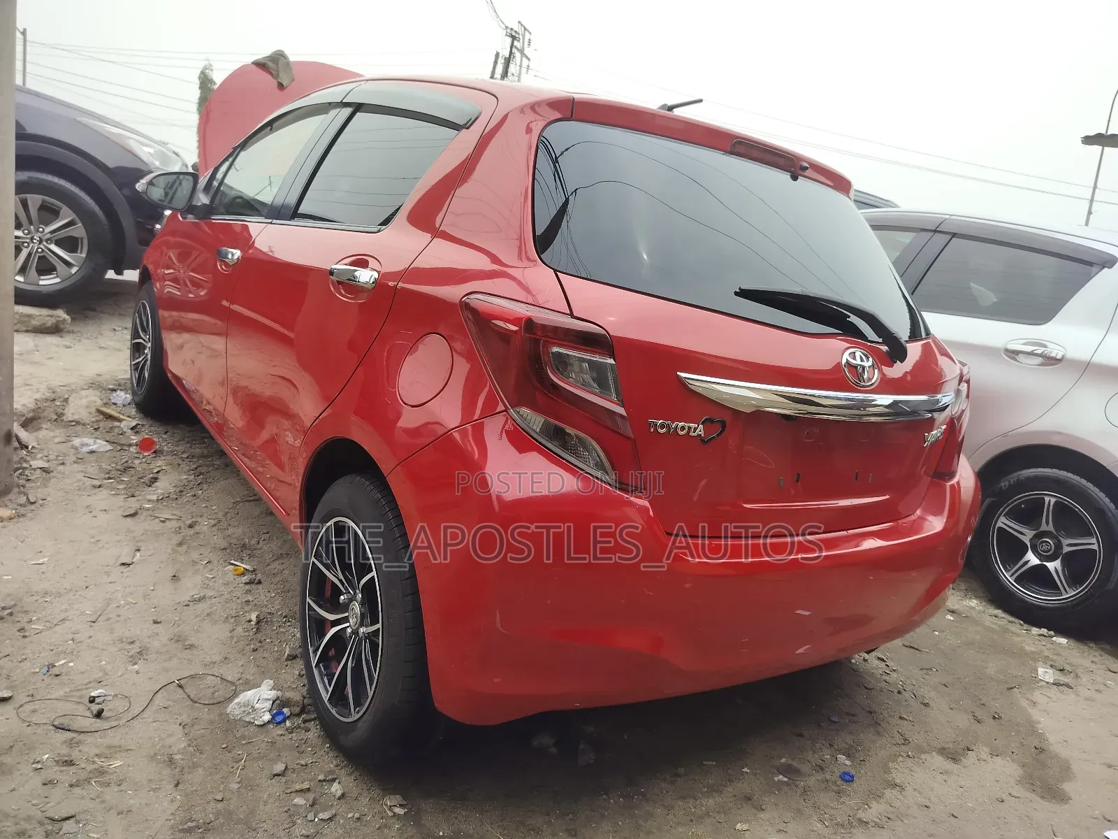Toyota Yaris LE Hatchback 3dr 2016 Red
