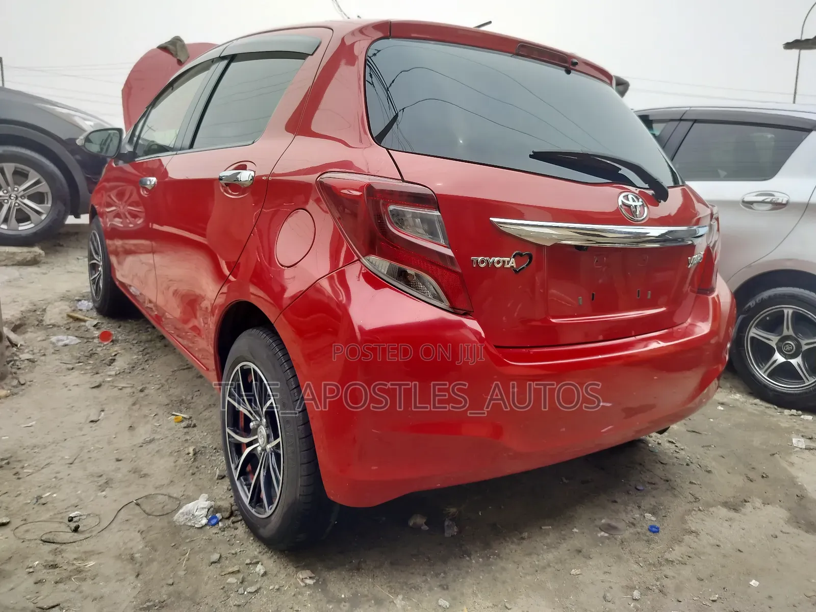 Toyota Yaris LE Hatchback 3dr 2016 Red