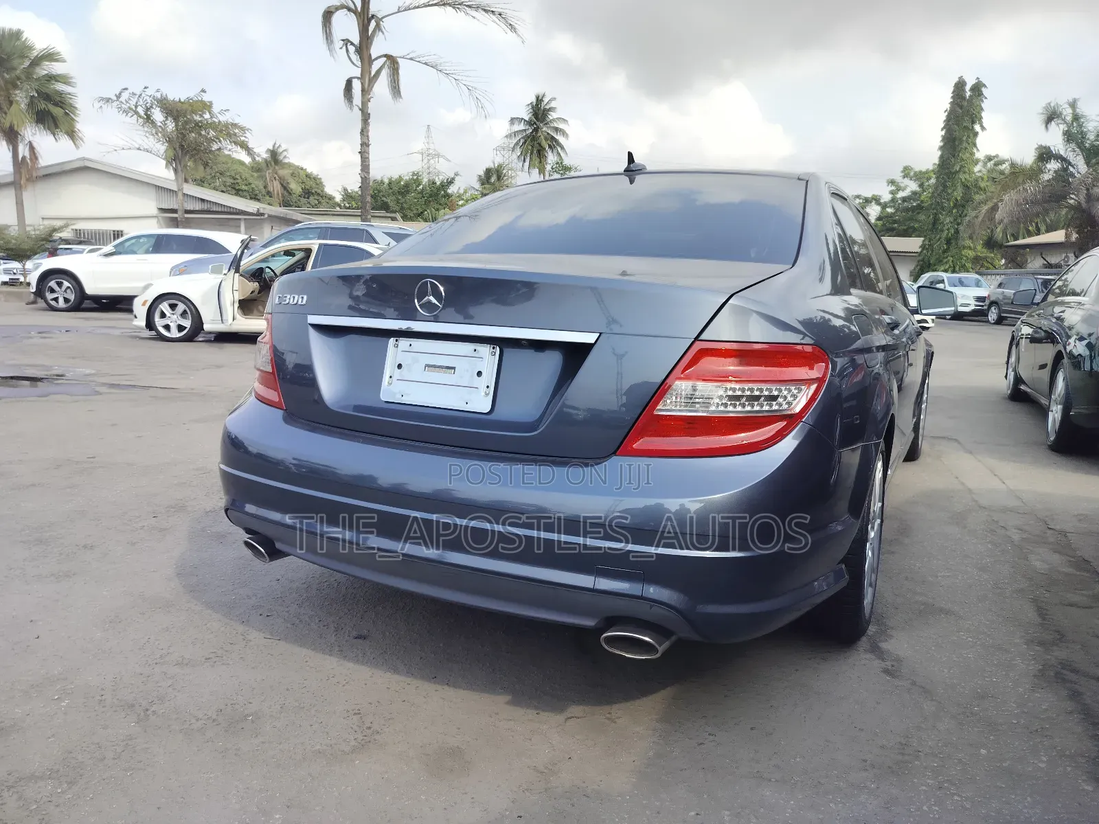 Mercedes-Benz C300 2011 Gray