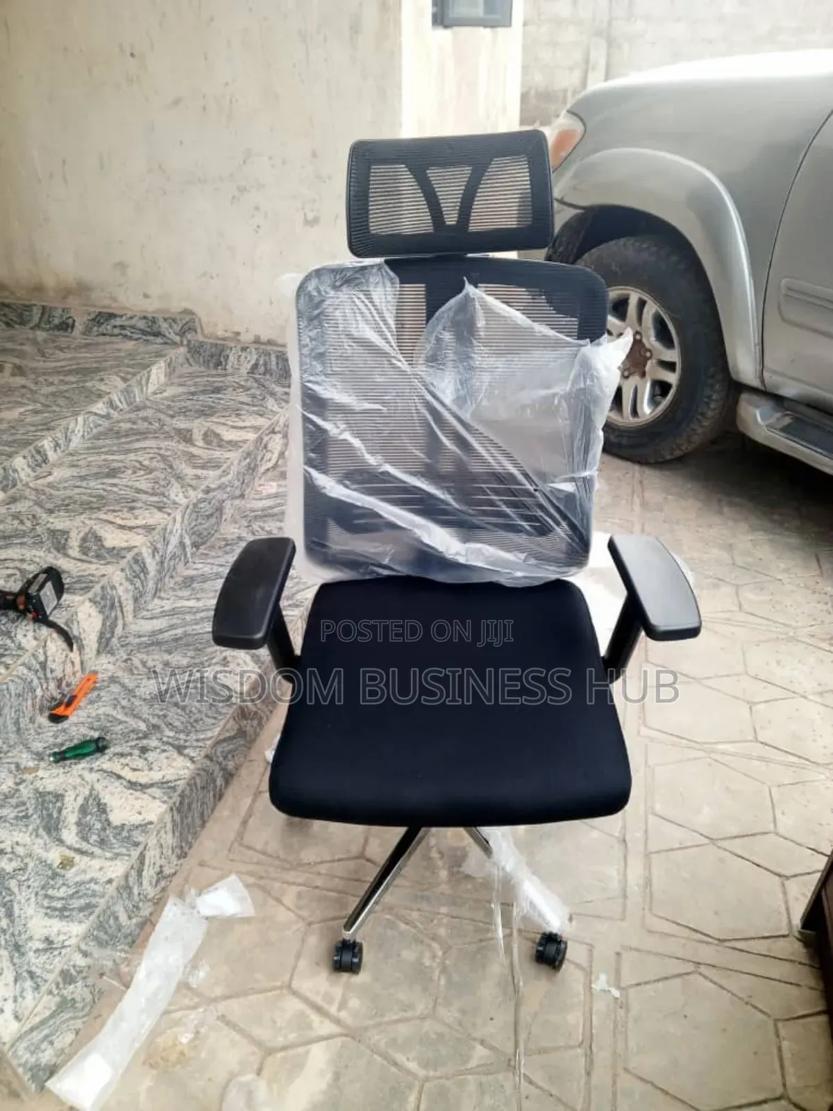 Swivel Office Chair for Use in Offices