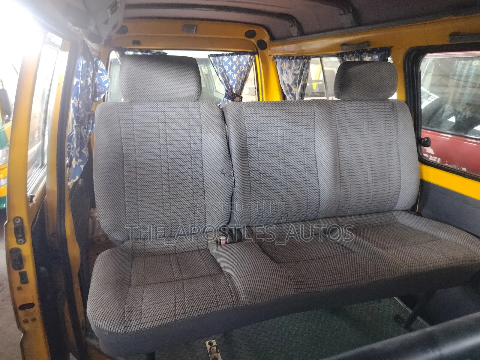 Mitsubishi Delica 2006 Yellow