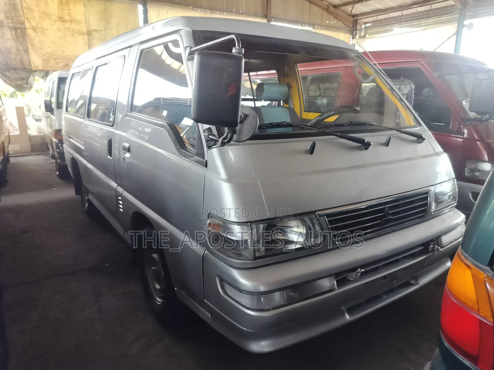 Mitsubishi Delica 2010 Silver