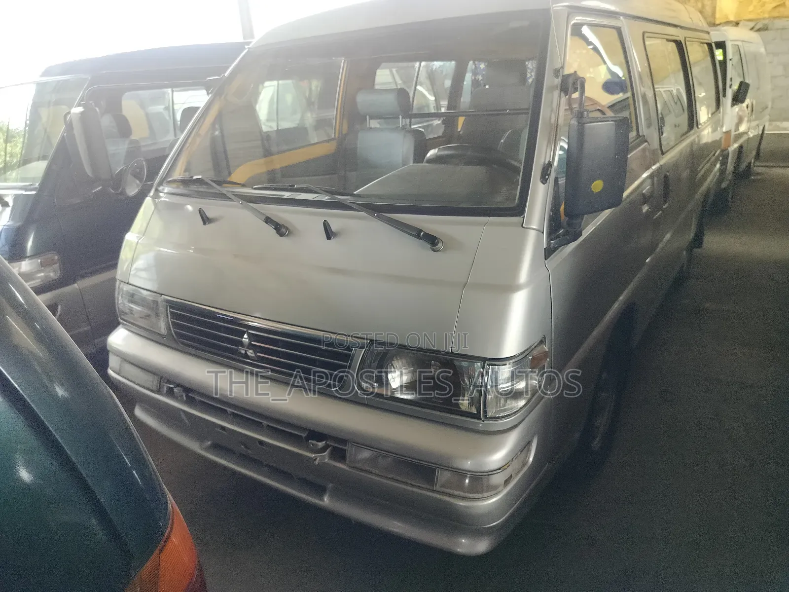 Mitsubishi Delica 2010 Silver