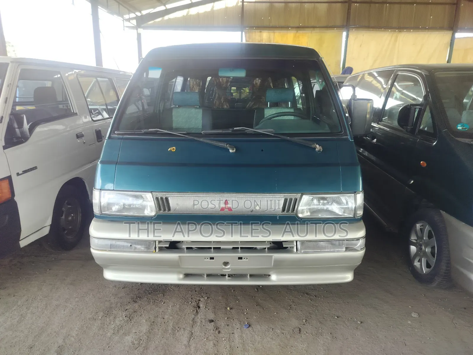 Mitsubishi Delica 2005 Green