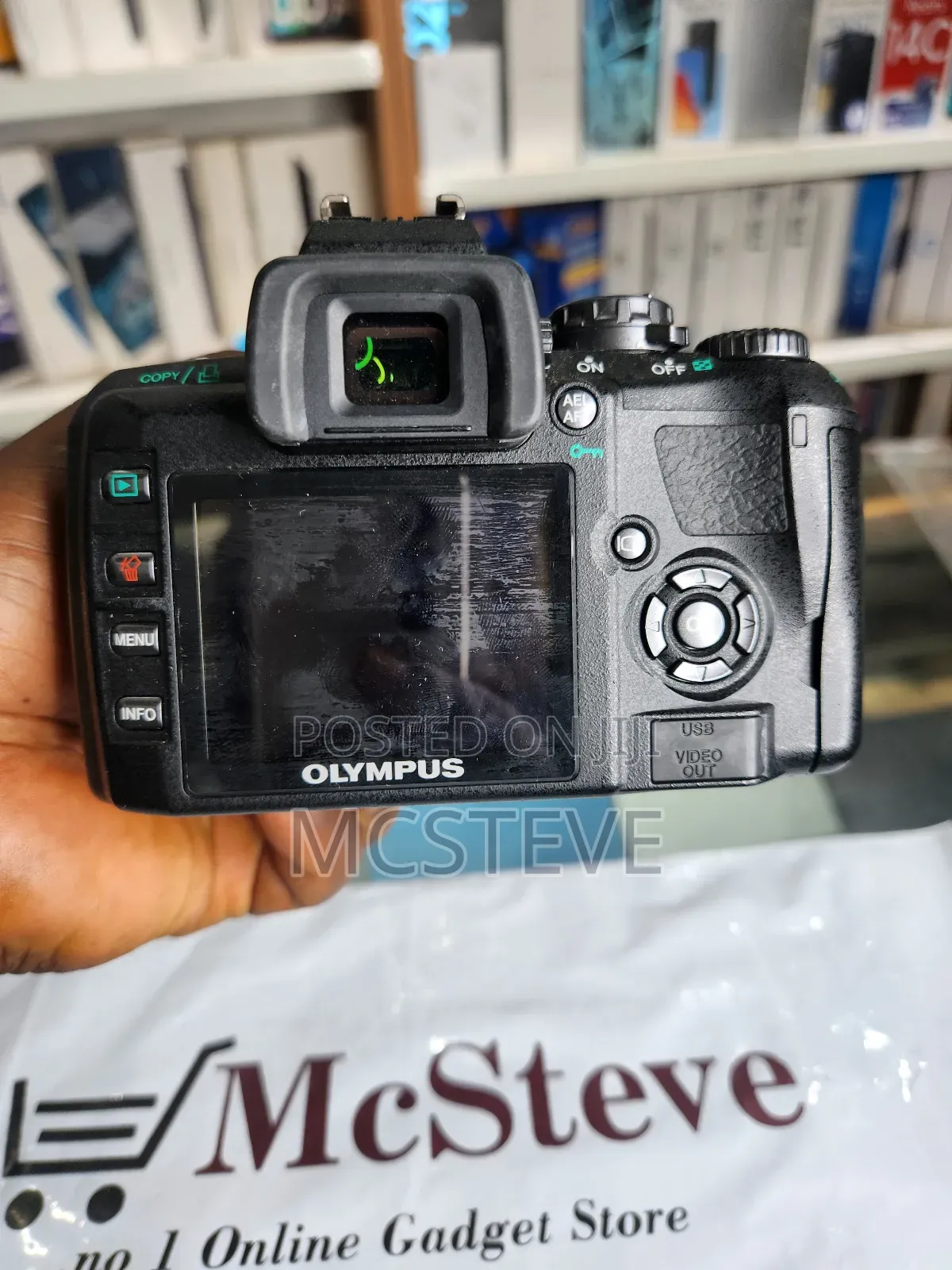 Olympus E-410 Digital SLR Camera With 14-42mm Lens