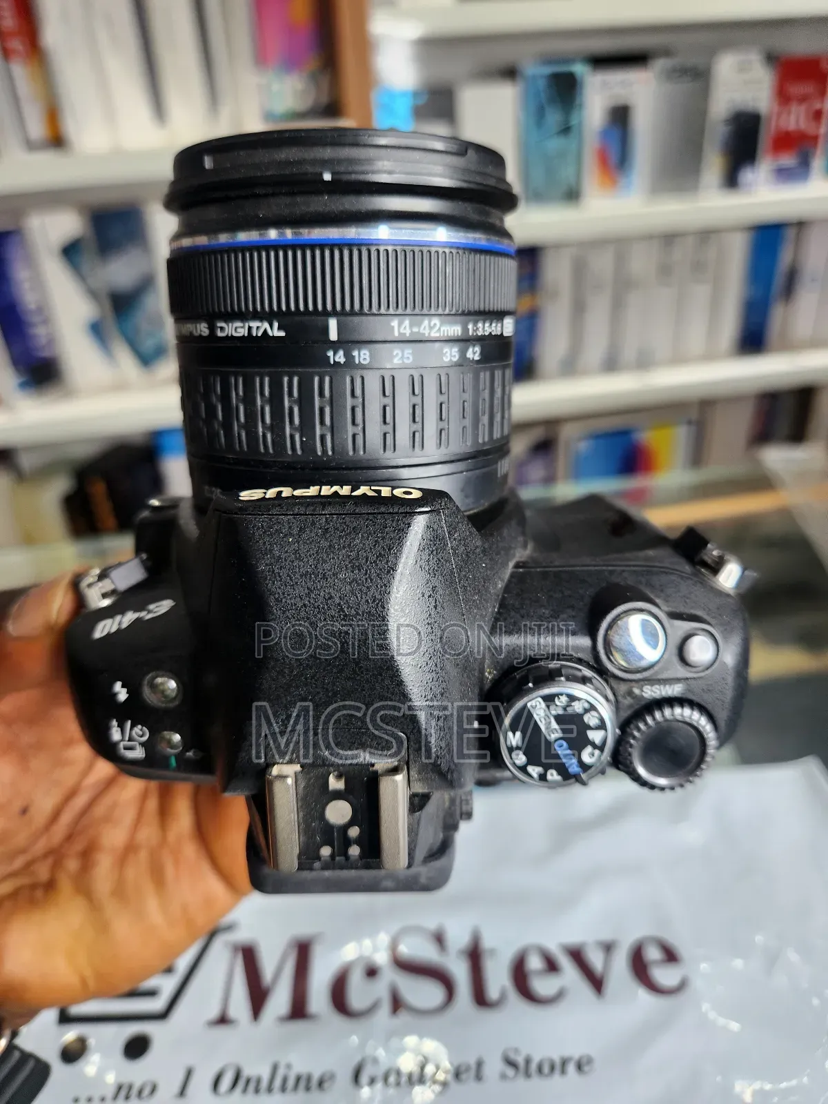 Olympus E-410 Digital SLR Camera With 14-42mm Lens