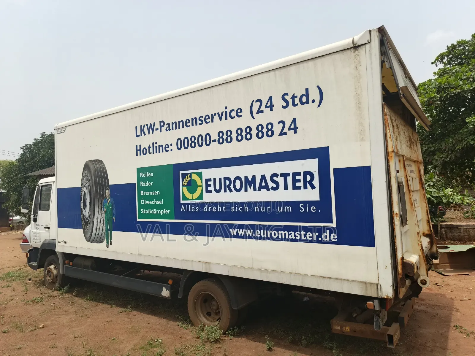 Man Volks Container Body Truck- 6 Cylinders (Foreign Use)