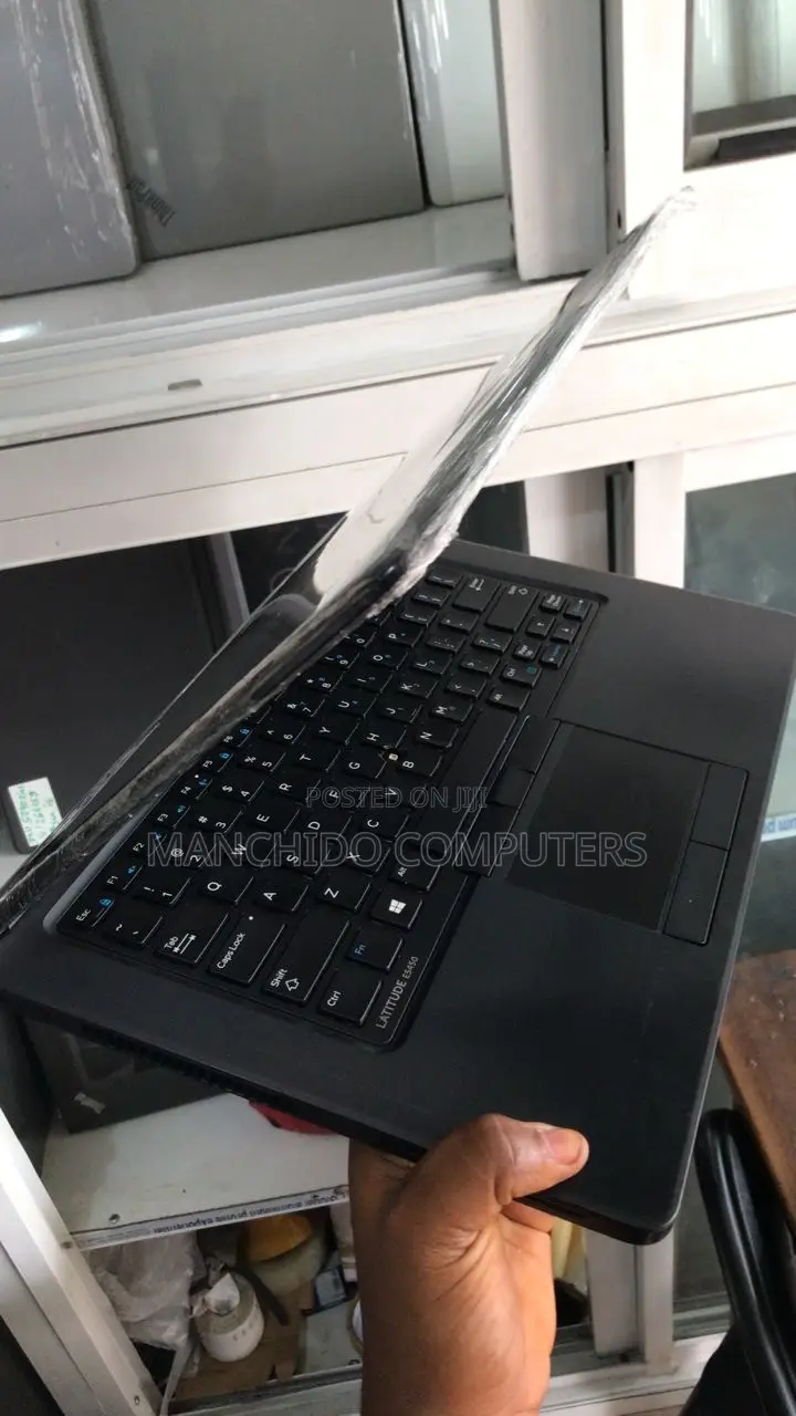 Laptop Dell Latitude 5450 8GB Intel Core I5 SSD 256GB