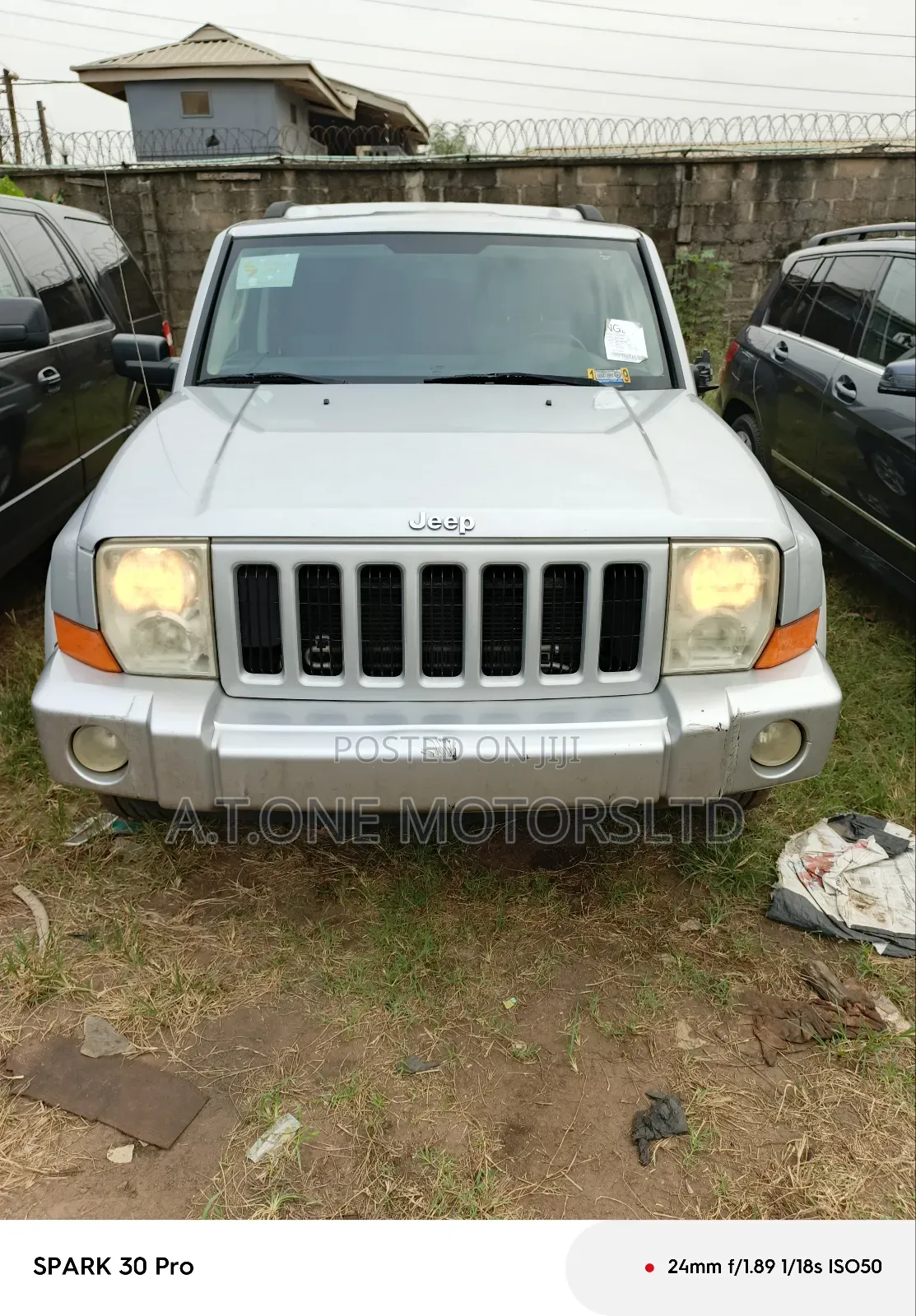 Jeep Commander 5.7 V8 Hemi 2006 Silver