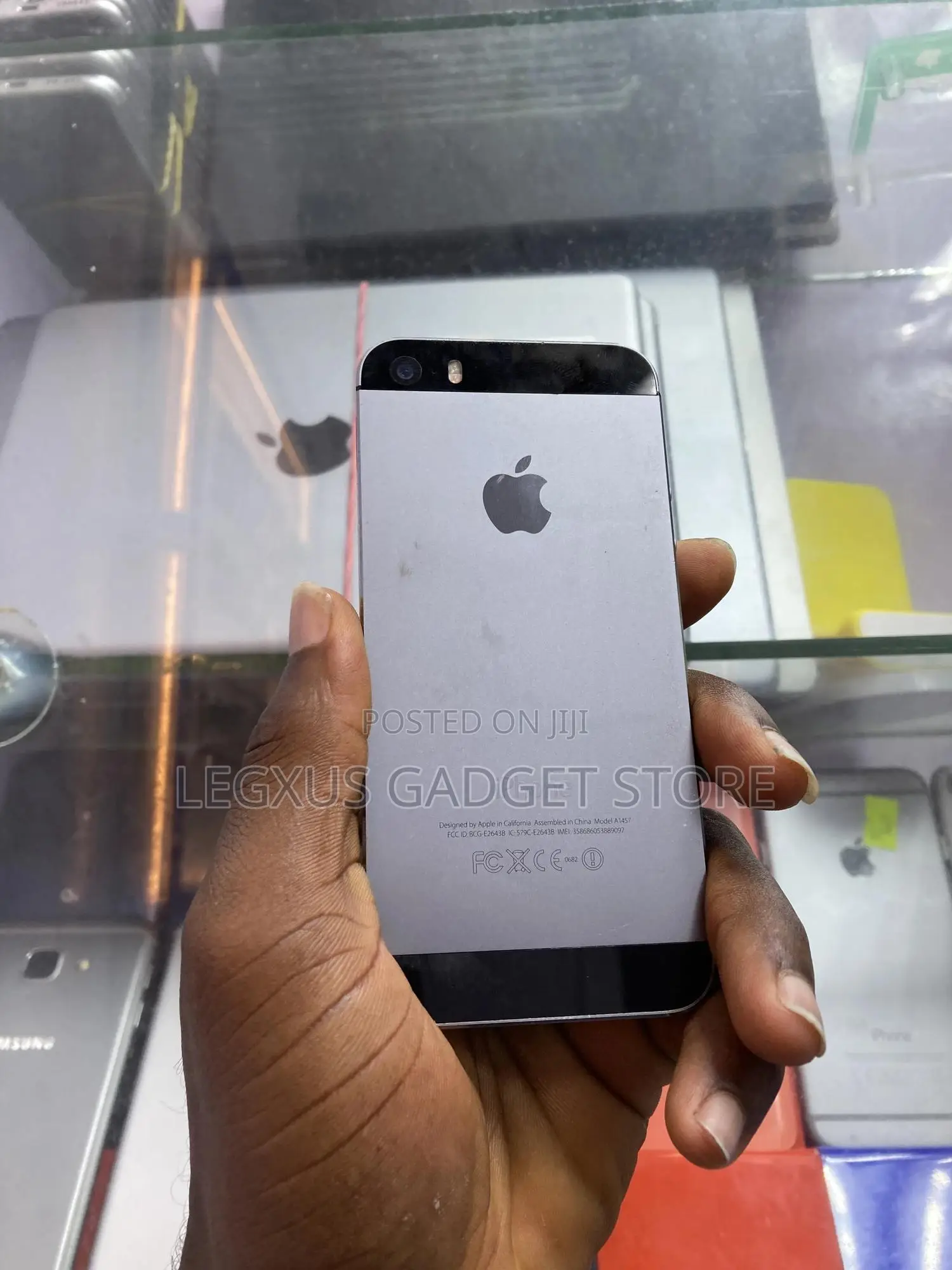 Apple iPhone 5s 32 GB Gray