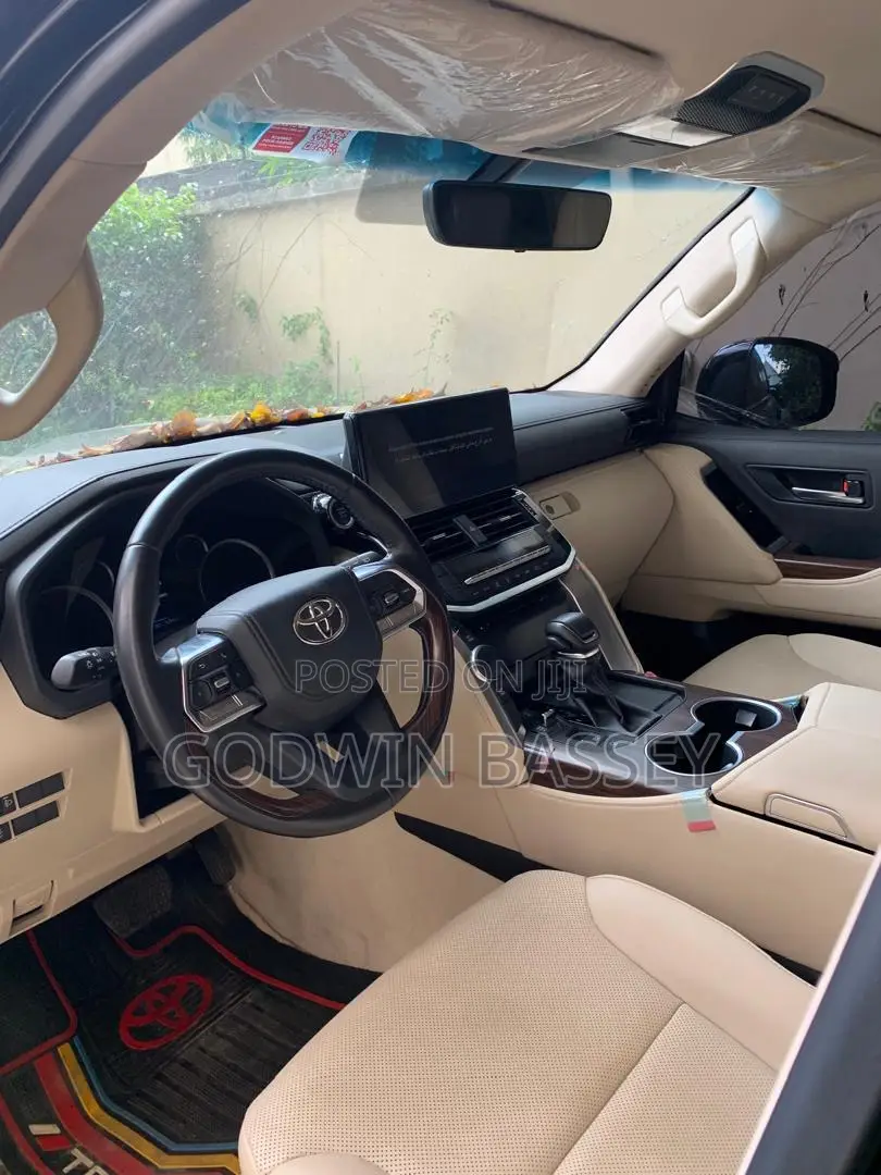 Toyota Landcruiser. Lc 300 Available For Hire