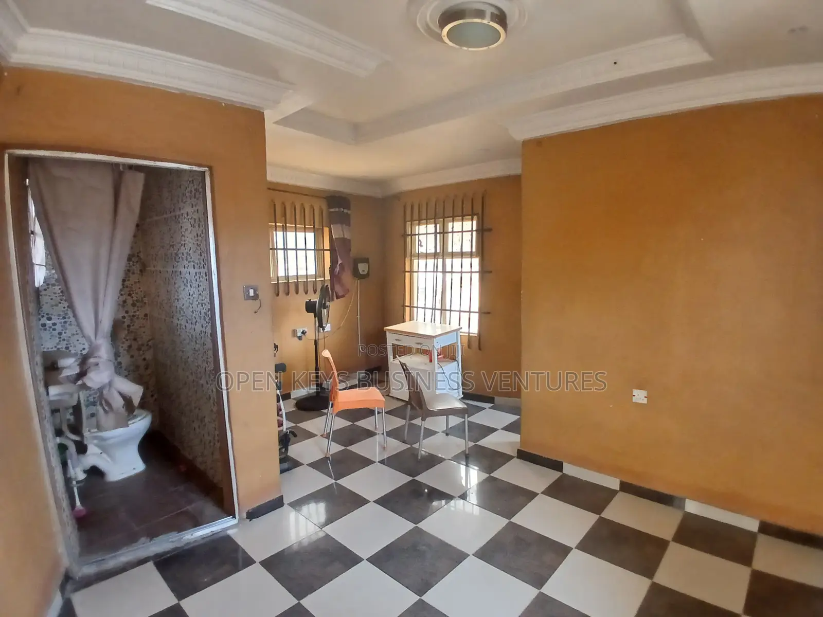 3bdrm Duplex in Olonde, Ologuneru for sale