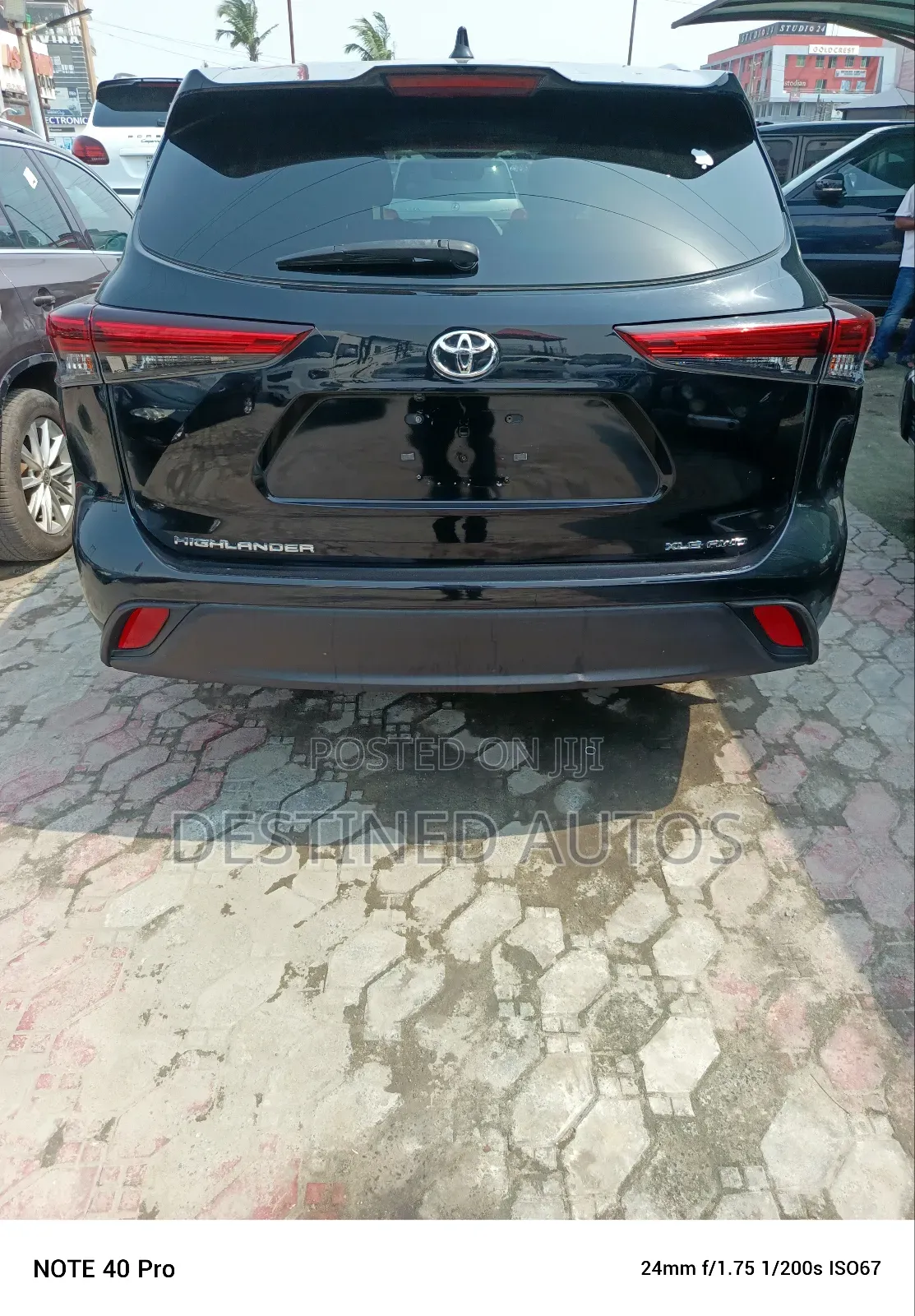 Toyota Highlander XLE AWD 2023 Black