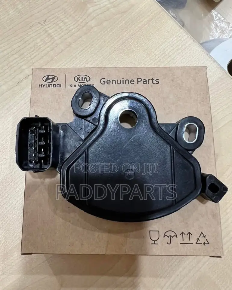 Hyundai Elantra Inhibitor Switch 4270039055