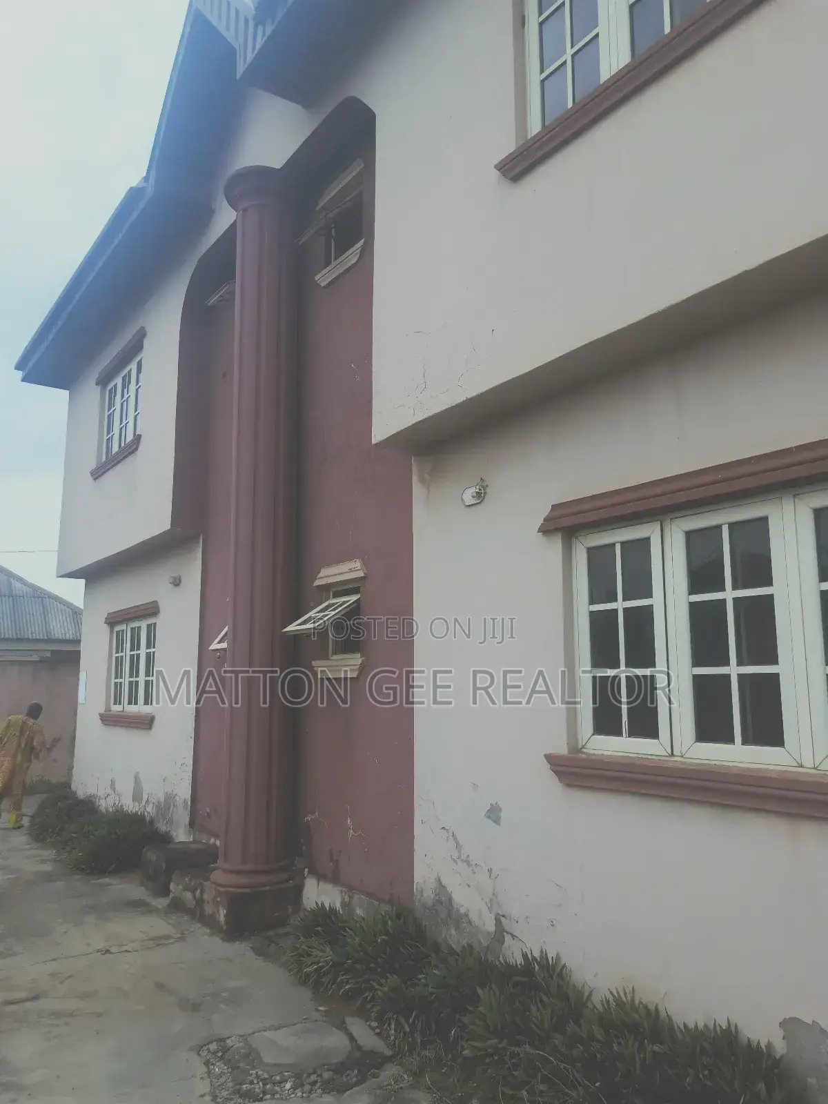 Furnished 3bdrm Block of Flats in Ogunlewe Estate, Igbogbo for sale