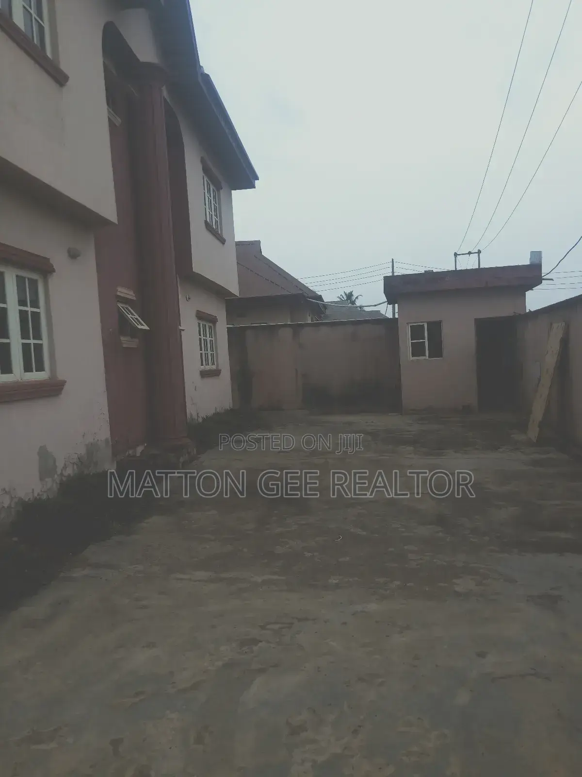 Furnished 3bdrm Block of Flats in Ogunlewe Estate, Igbogbo for sale