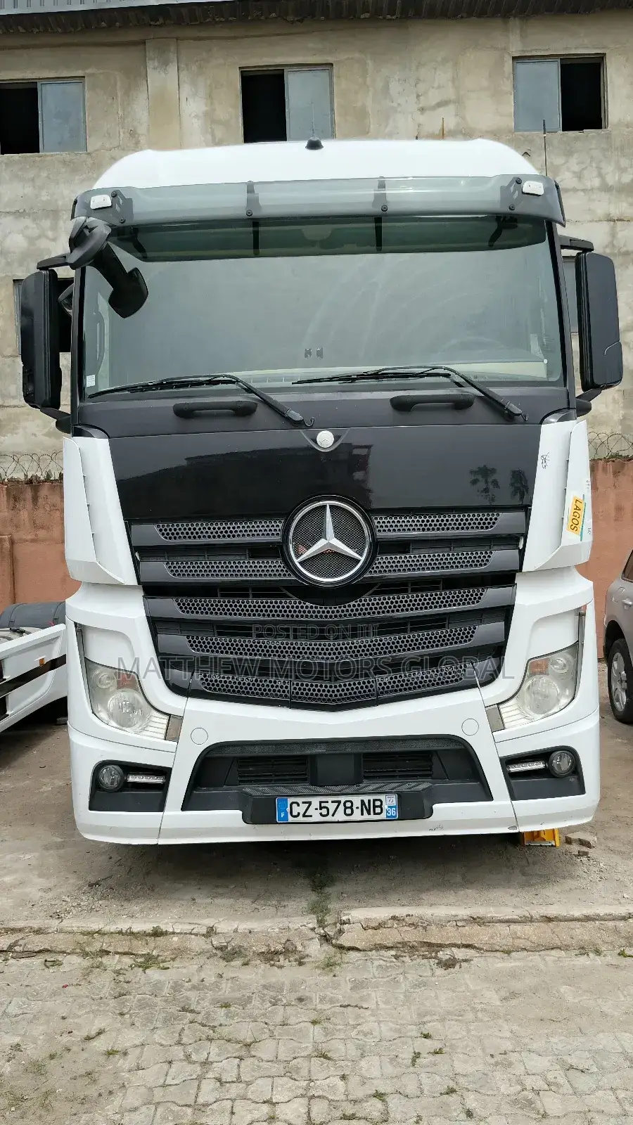 Super Clean Mercedes Benz Actros 1851