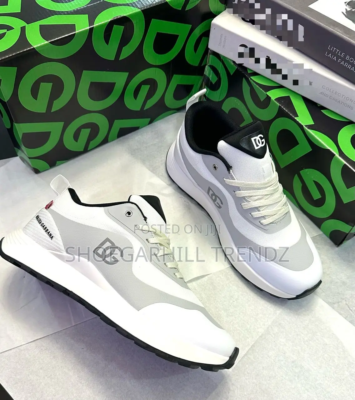 Dolce and Gabana Unisex Sneakers Available in 2 Colours