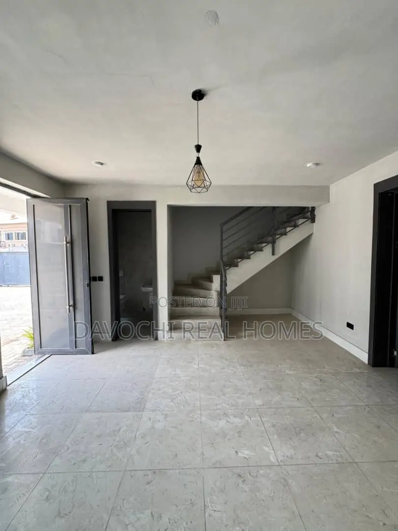 4bdrm Duplex in Ikate, Lekki for rent