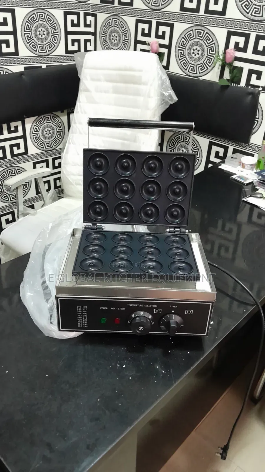 12 Pan Doughnut Machine