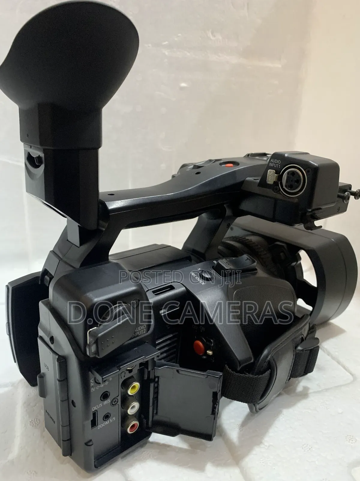 Panasonic Hc-Pv100 Full Hd Video Camera