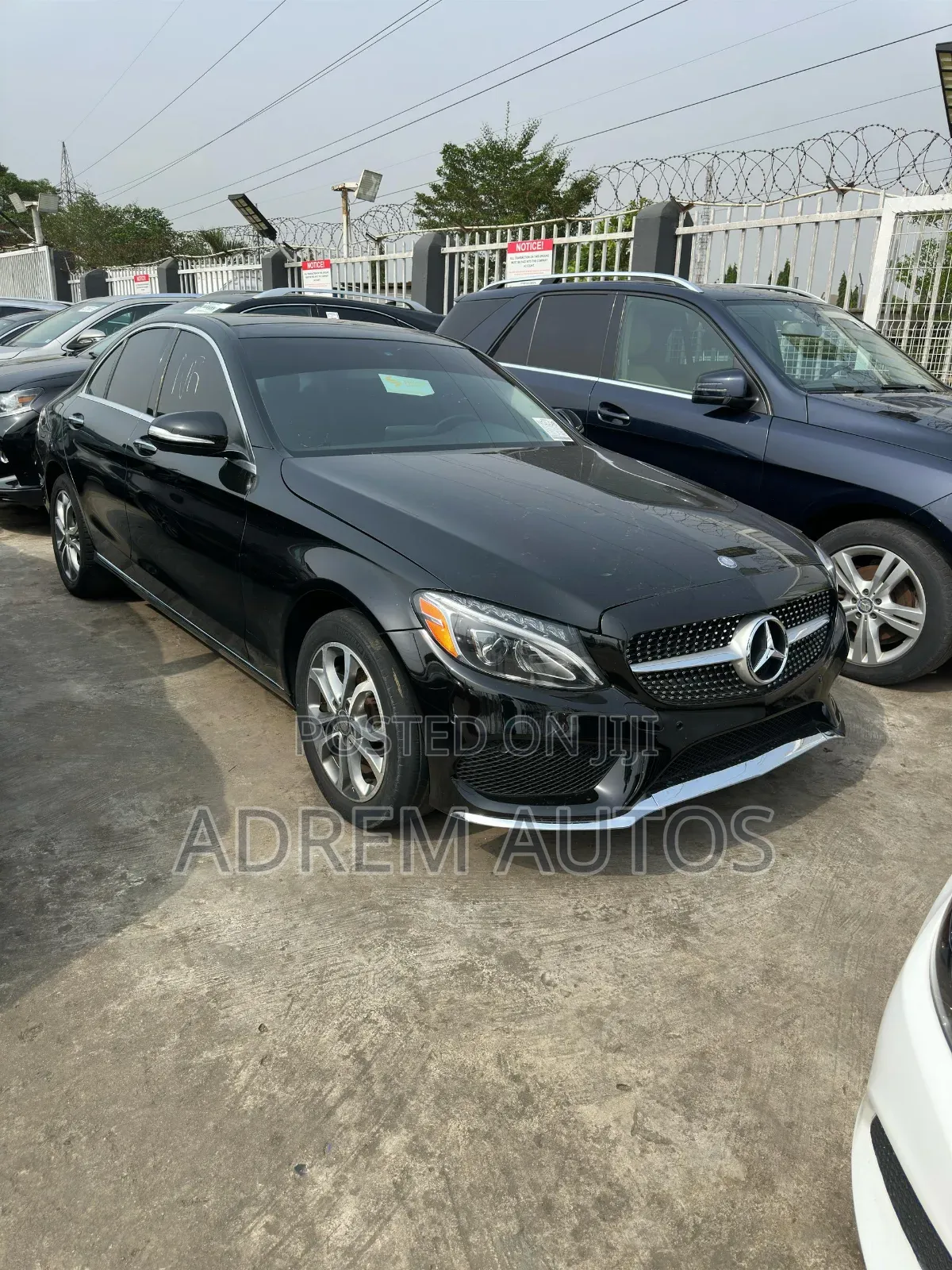 Mercedes-Benz C300 2015 Black