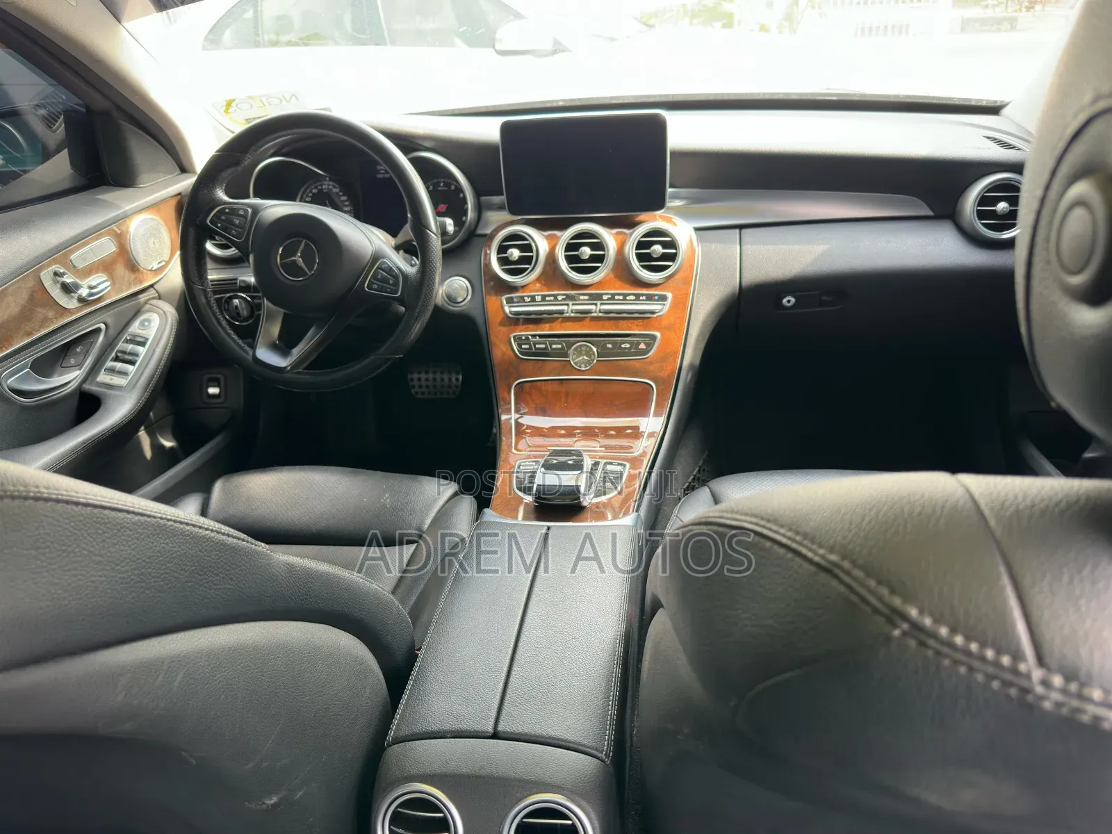 Mercedes-Benz C300 2015 Black