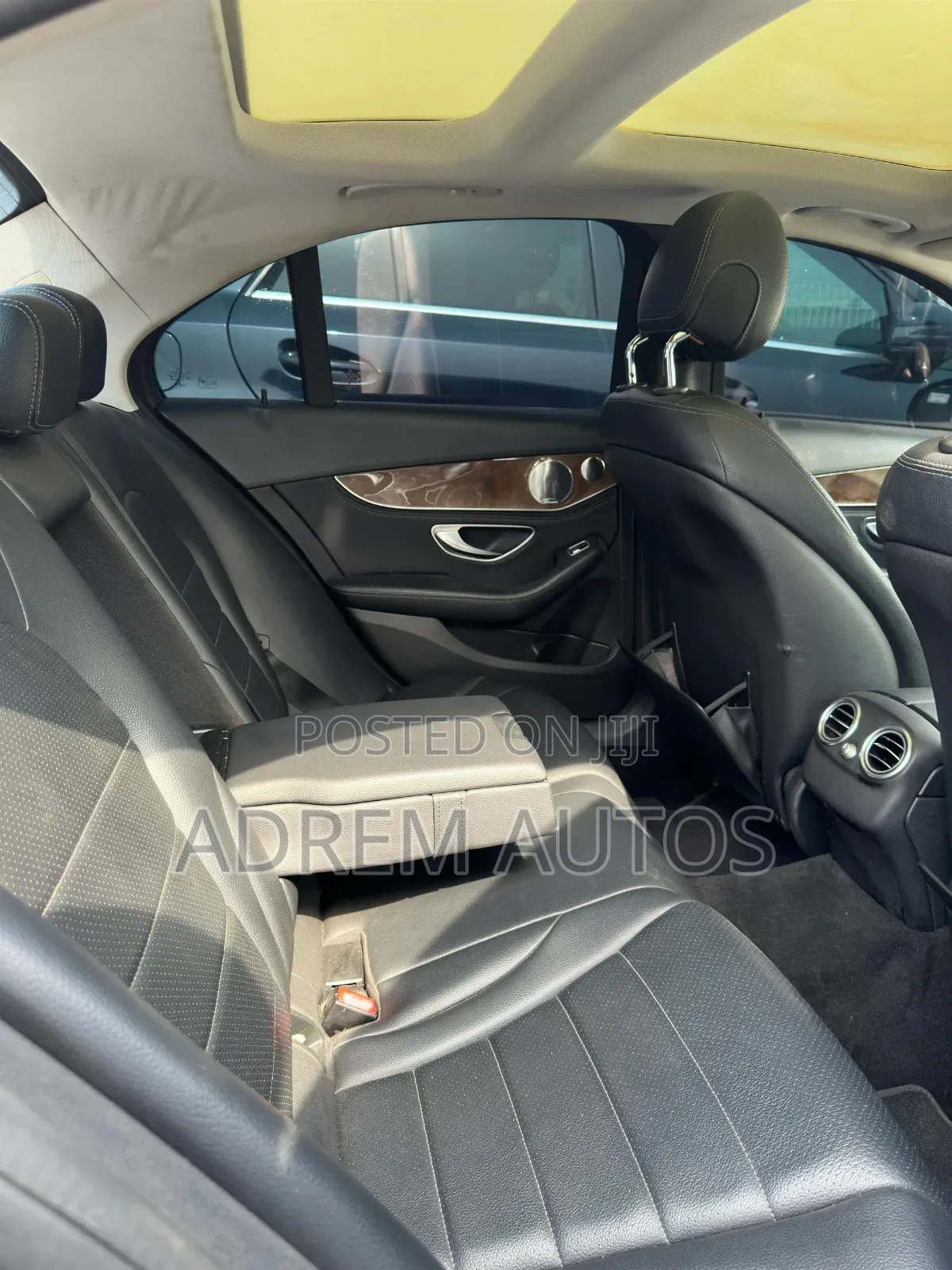 Mercedes-Benz C300 2015 Black