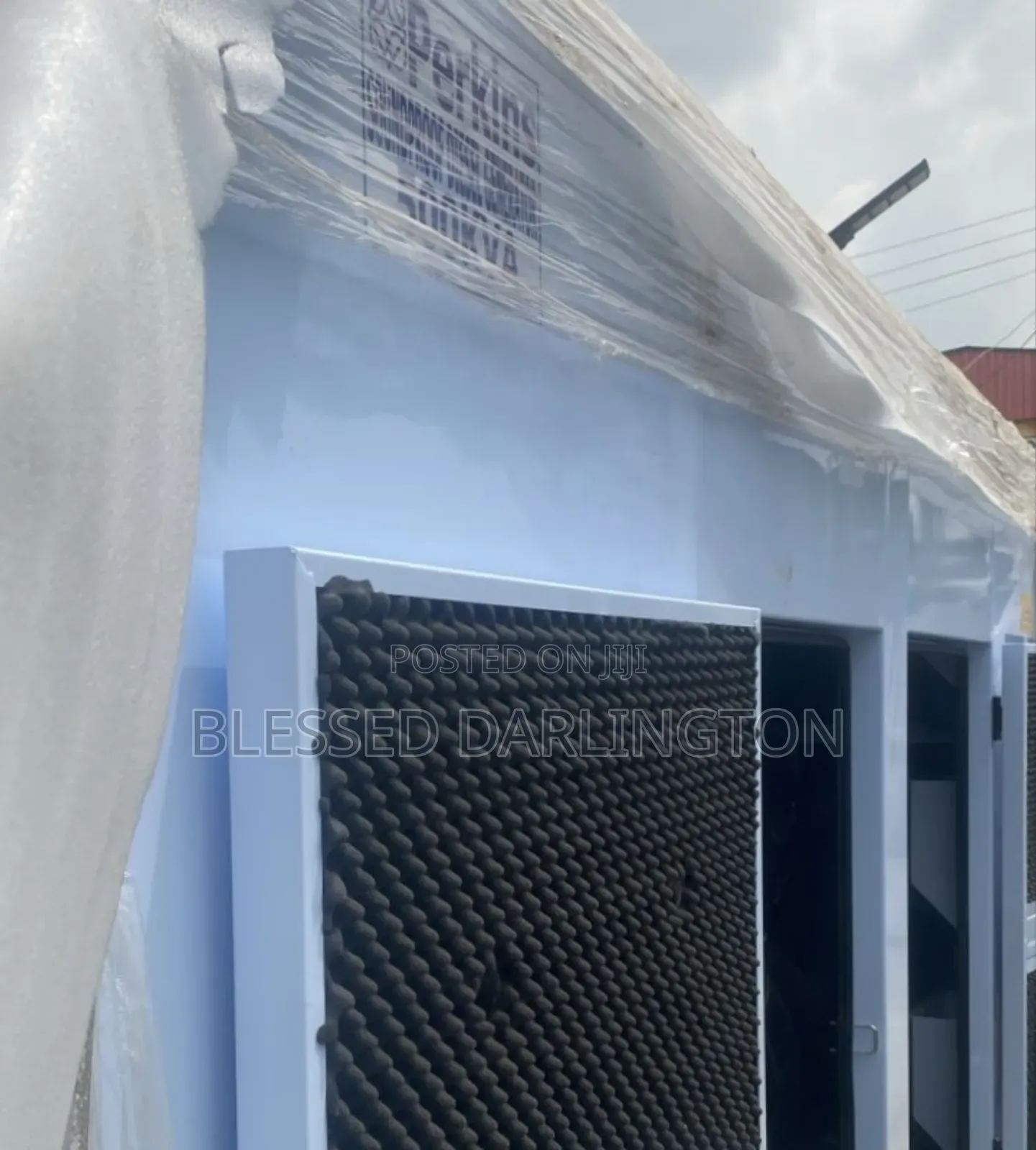 500kva England Soundproof Perkins Generator