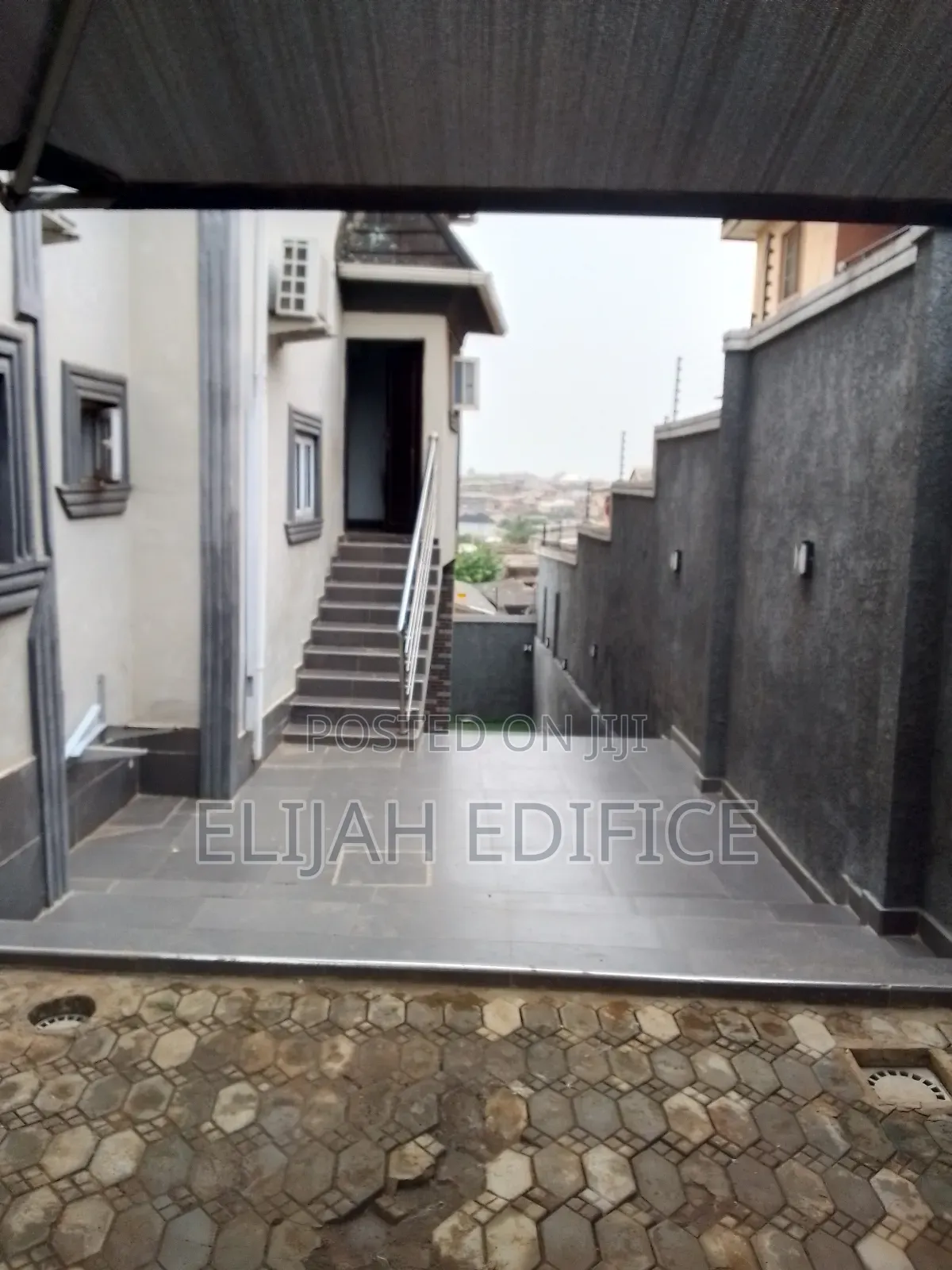 Furnished 3bdrm Duplex in Ota Ona, Ikorodu Garage for rent