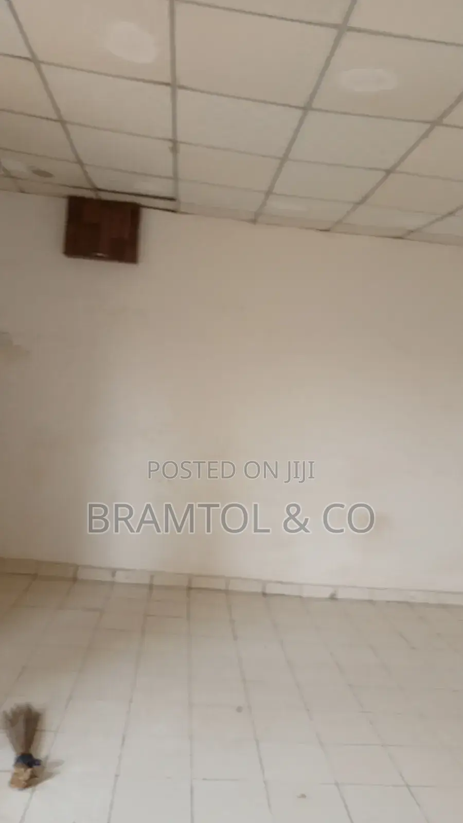 3rd Floor Office or Shop Space in Wuye