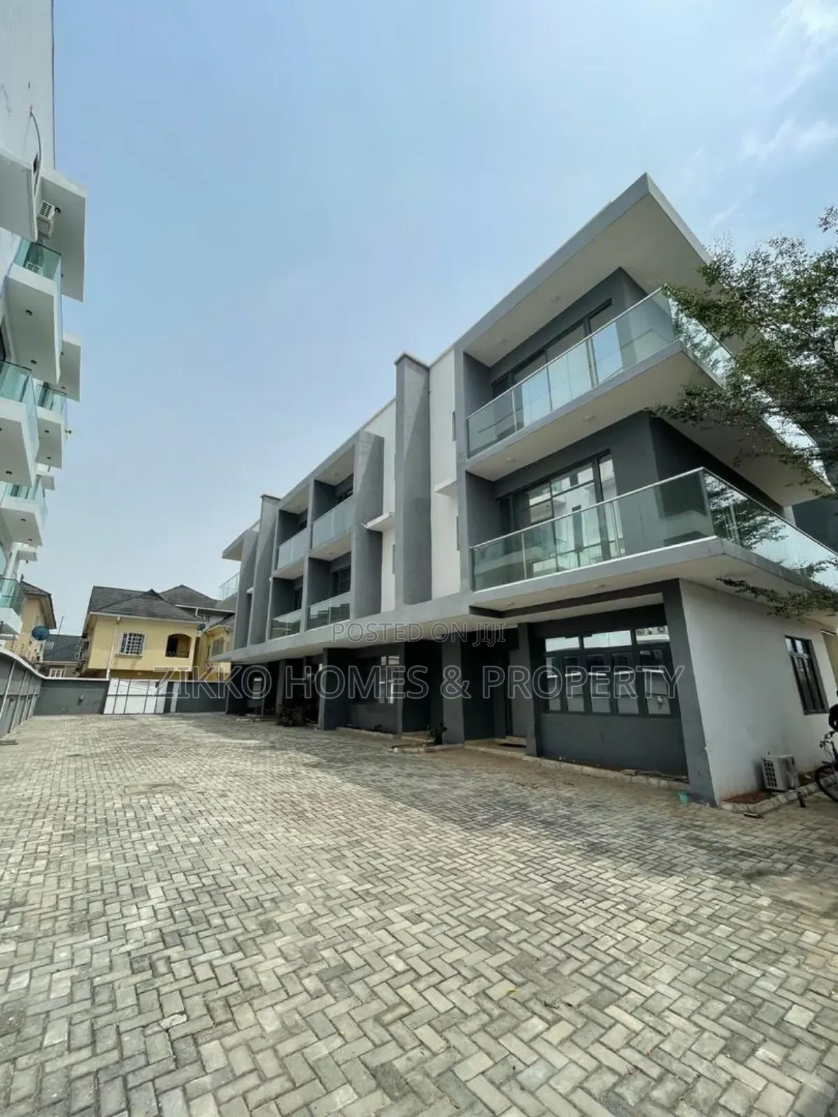 4bdrm Townhouse/Terrace in Chevron Drive, Lekki for sale
