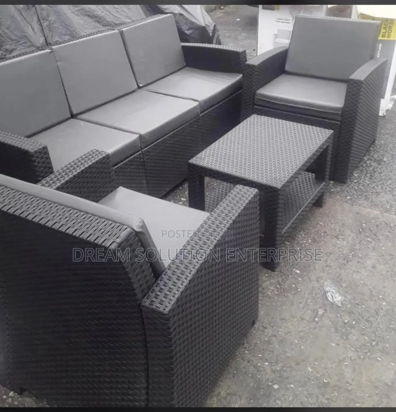 5 Seaters Bar Chair