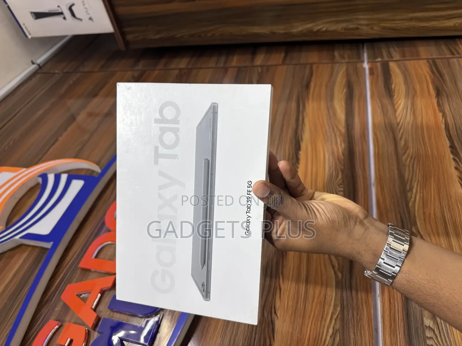 New Samsung Galaxy Tab S9 FE 256 GB Gray