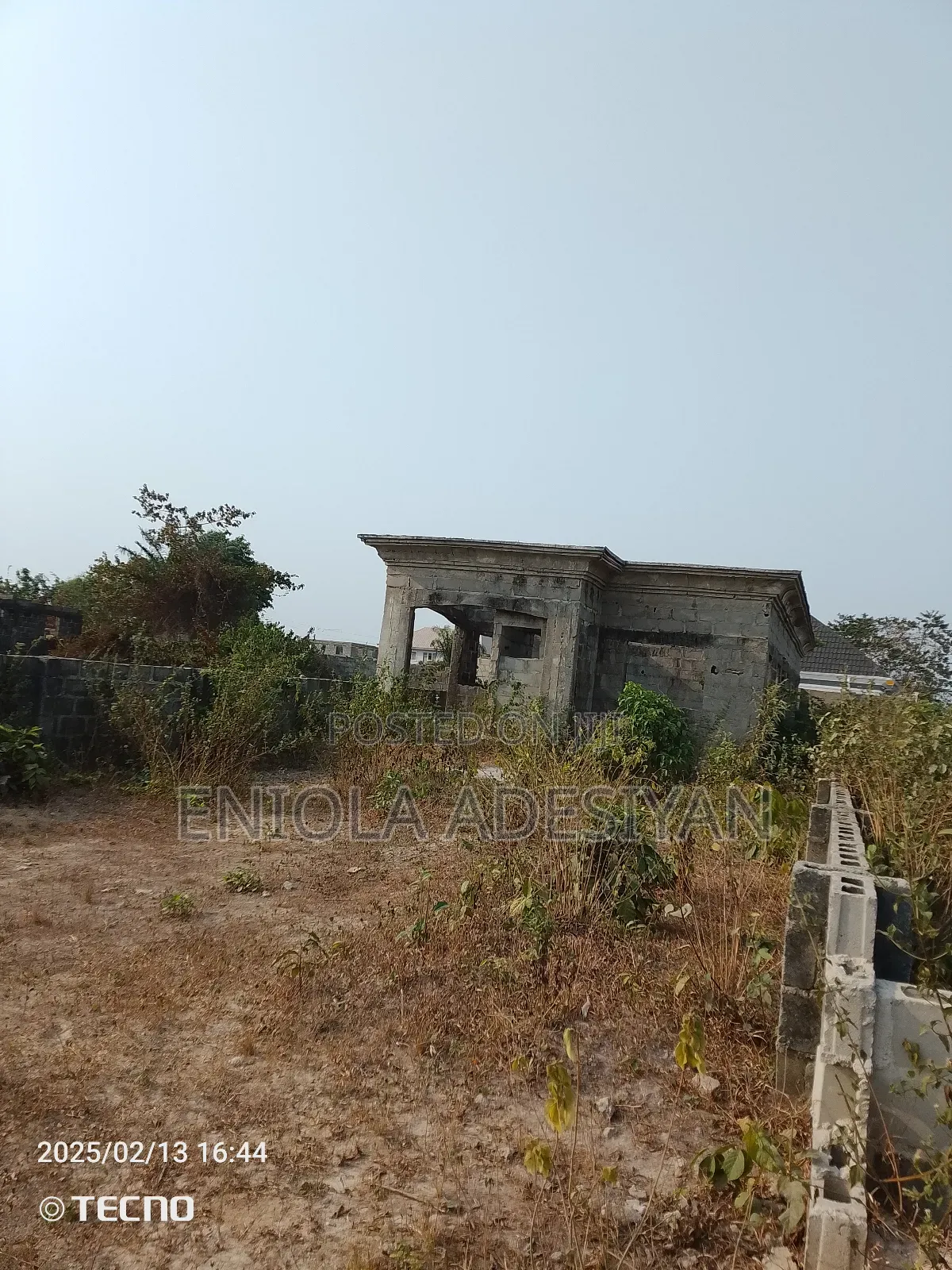 3bdrm Bungalow in Igbogbo Estate for sale