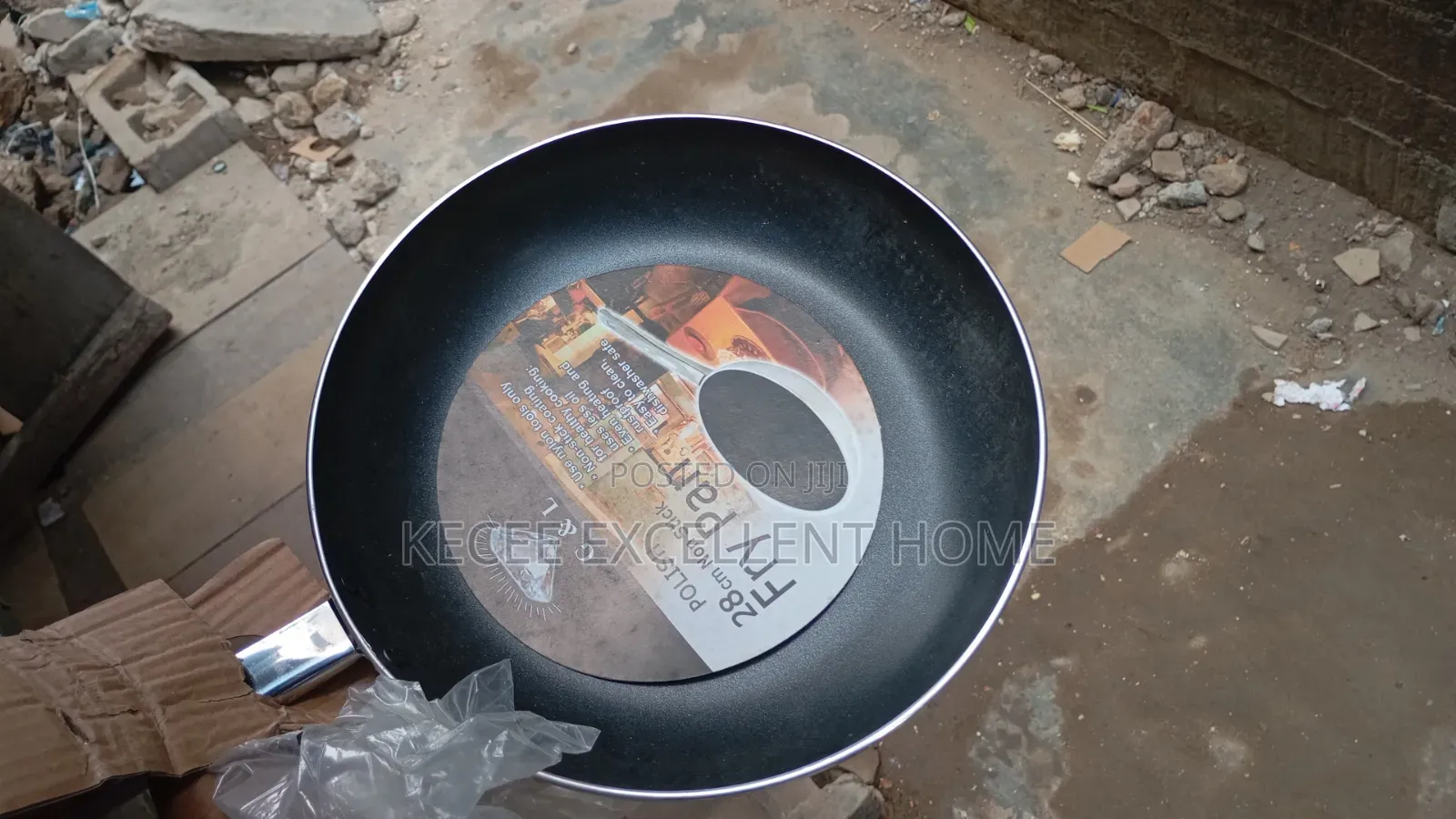 Non Stick Stainless Quality Fry Pan 28 Cm