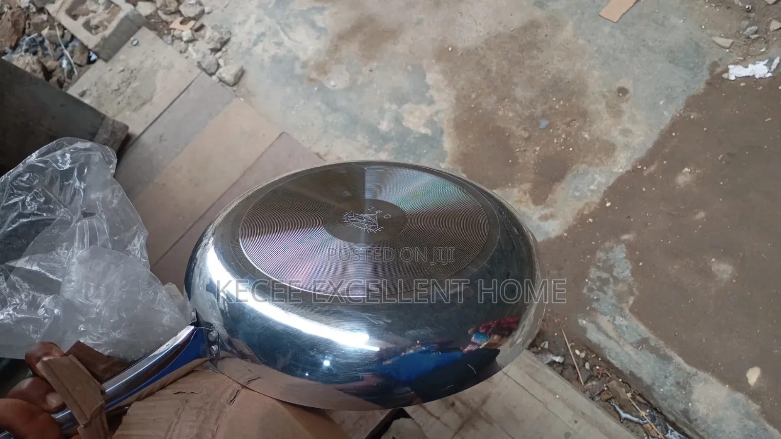 Non Stick Stainless Quality Fry Pan 28 Cm