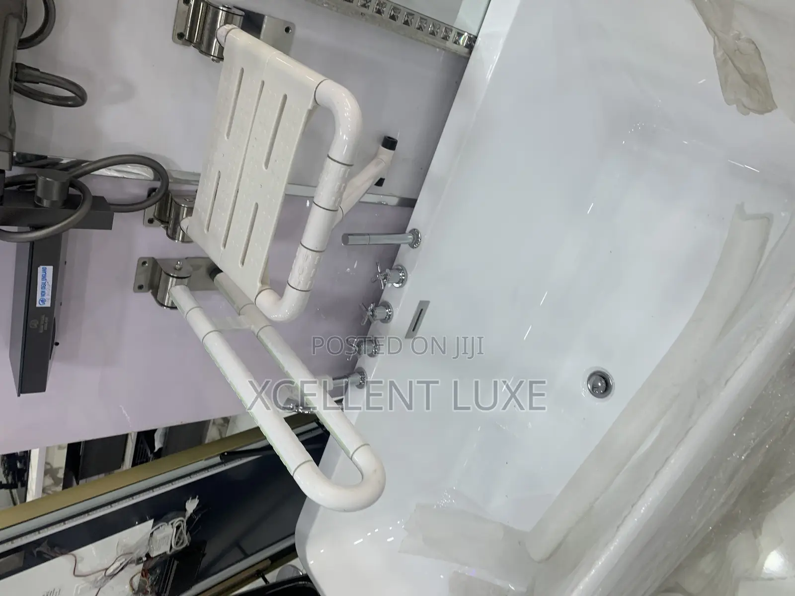 Bathroom Shower Stool  And Arm Rest For Elderly People