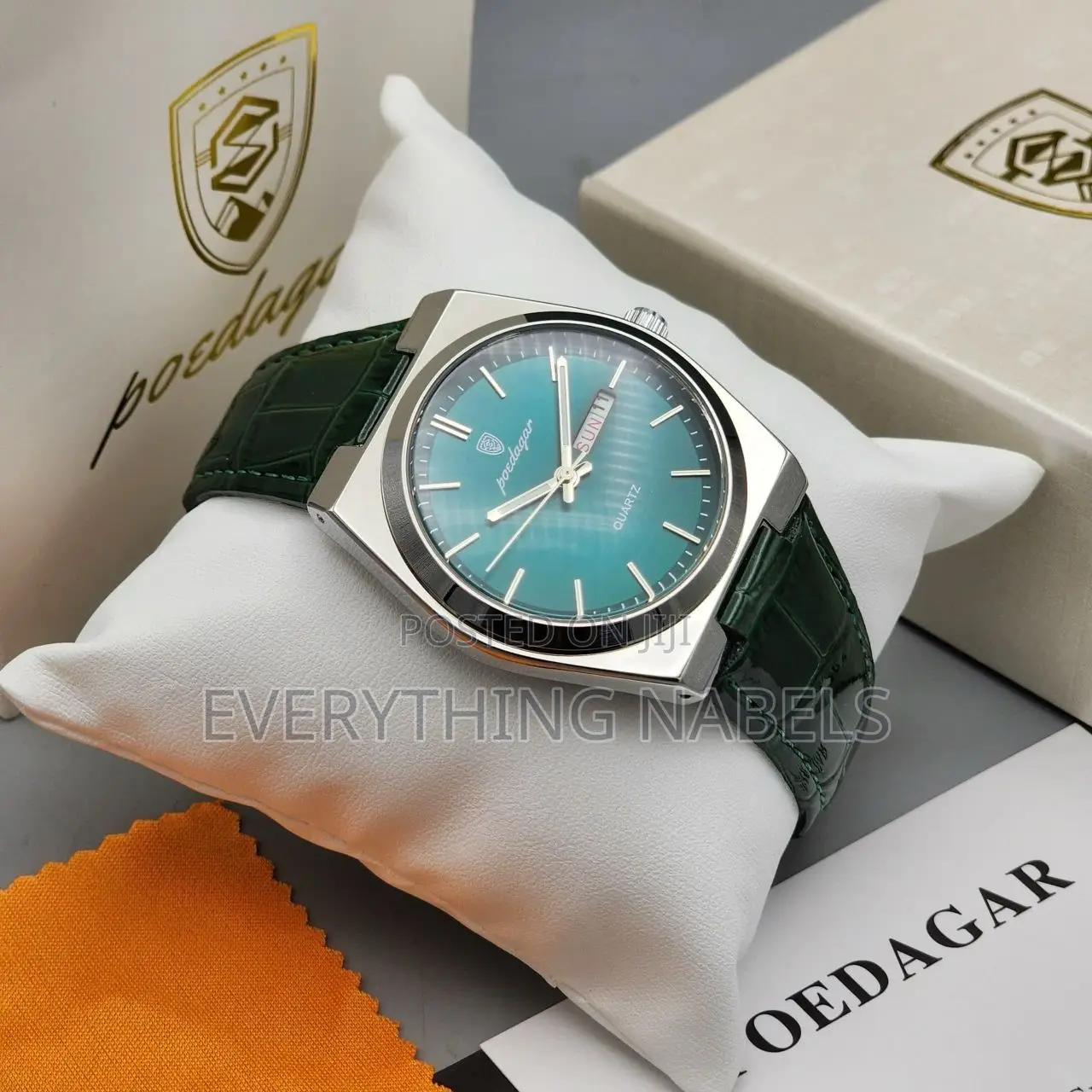 Poedagar Leather Watch