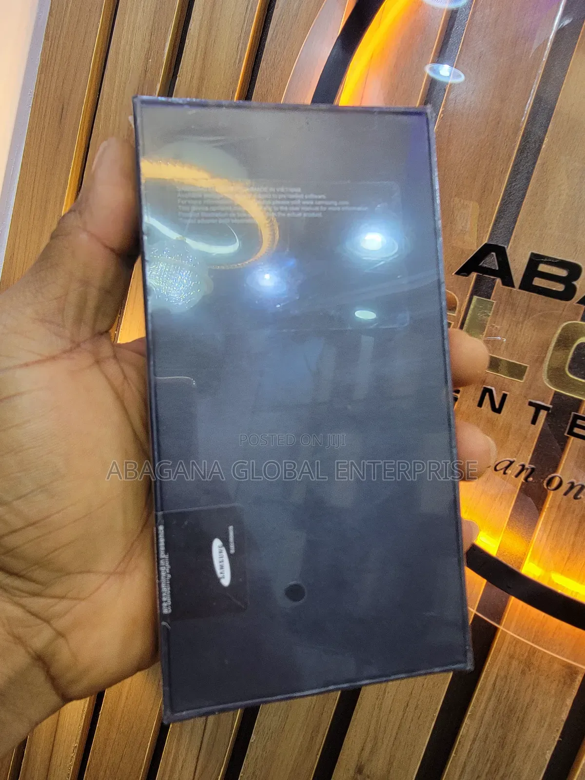 New Samsung Galaxy S22+ 5G 256 GB Gold