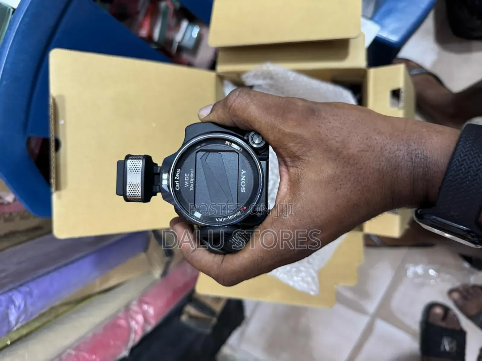 Sony Hxr-nx30 Professional 

Camera