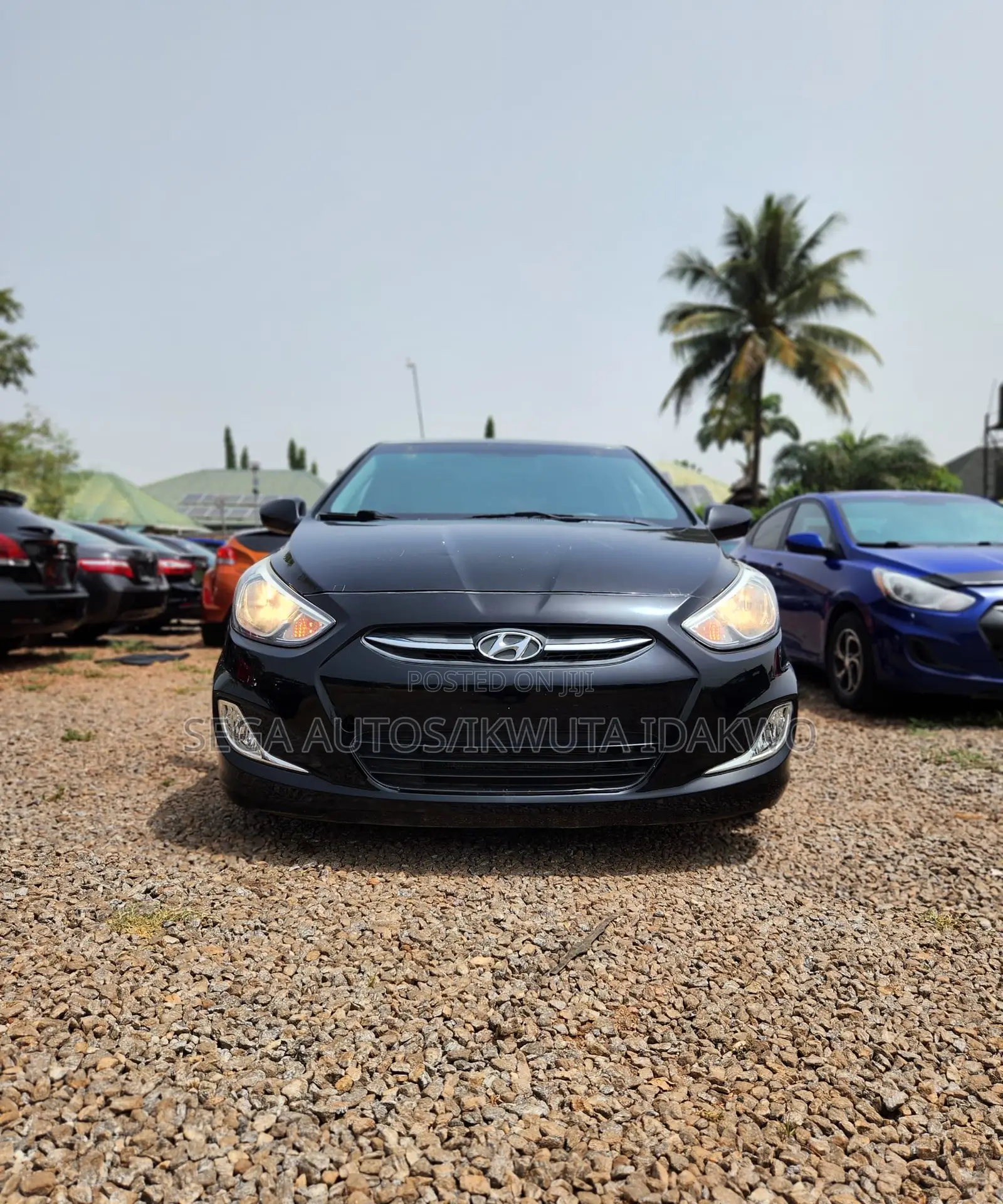 Hyundai Accent SE Hatchback 2016 Black
